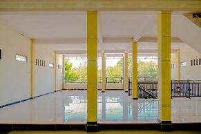 Super OYO 1759 Family Residence