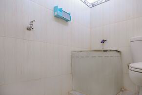 Super OYO 1759 Family Residence