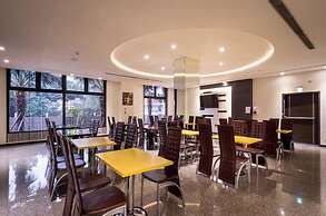 Yundu Business Hotel