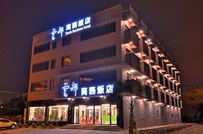 Yundu Business Hotel