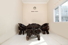 SPOT ON 2027 Putri Guest House Syariah