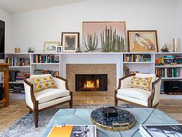Modern Loma Vista
