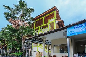 OYO 2184 Nan Berlian Inn