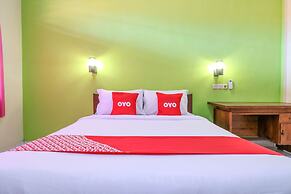OYO 2184 Nan Berlian Inn