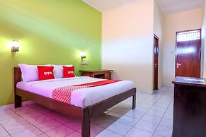 OYO 2184 Nan Berlian Inn