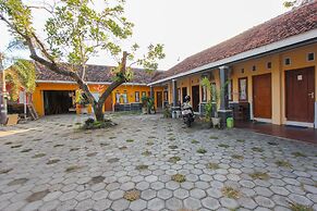 OYO 1721 A. Yani 95 Residence