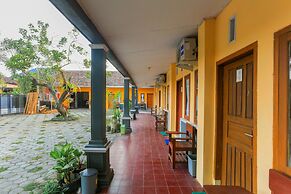 OYO 1721 A. Yani 95 Residence