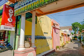 OYO 1721 A. Yani 95 Residence