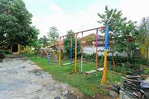 OYO 1721 A. Yani 95 Residence