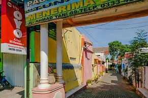 OYO 1721 A. Yani 95 Residence