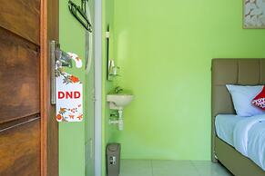 OYO 1399 Cemara Residence Syariah