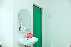 OYO 1853 Guest House D'makmoer