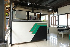 OYO 1853 Guest House D'makmoer