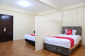 OYO 1853 Guest House D'makmoer