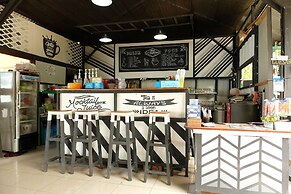 OYO 1853 Guest House D'makmoer