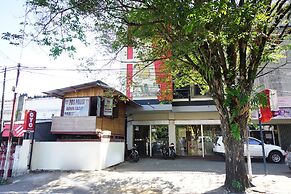 OYO 1769 Rid's Hotel