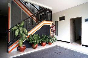 OYO 2038 Jasmine Guest House Balikpapan