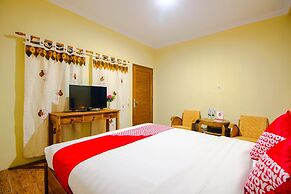 OYO 2047 Opak Village Bed & Breakfast
