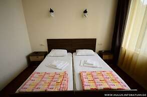 Hotel Nine Brothers