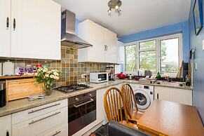 Forest View Bright Apartment
