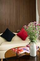 Sharon Apartment and Spa