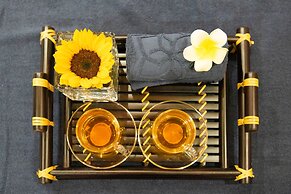 Sharon Apartment and Spa