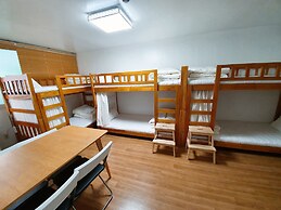 Byulbam - Hostel