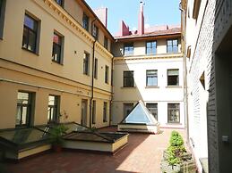 Like Home Apartments