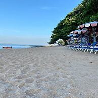 Dojo Pool Villa Beachfront