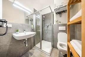 Jimmy's Apartments Emerald