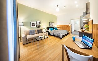 Jimmy's Apartments Emerald