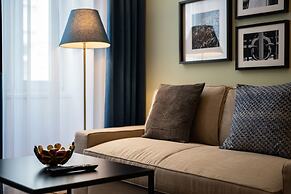 Jimmy's Apartments Emerald