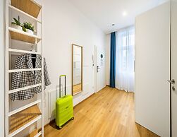 Jimmy's Apartments Emerald