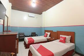 OYO 2057 Hotel Kharisma