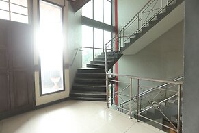 OYO 2057 Hotel Kharisma