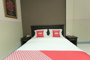 OYO 2057 Hotel Kharisma