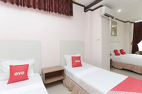 OYO 2057 Hotel Kharisma
