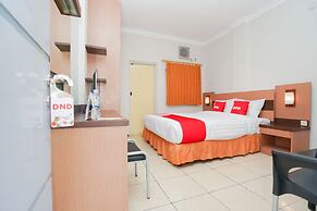 Super OYO 2075 Graha Marina