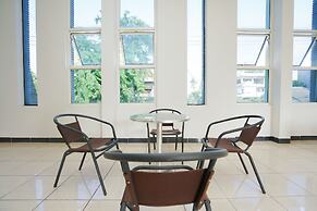 Super OYO 2075 Graha Marina