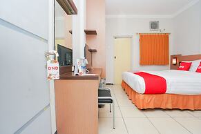 Super OYO 2075 Graha Marina