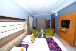 Signatious Hotels & Suites Lagos