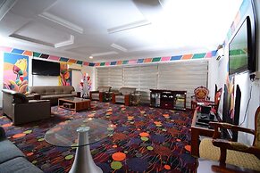 Signatious Hotels & Suites Lagos