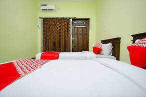 OYO 1639 Penginapan Anggrek Syariah 1