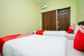 OYO 1639 Penginapan Anggrek Syariah 1