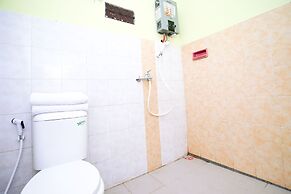 OYO 1639 Penginapan Anggrek Syariah 1