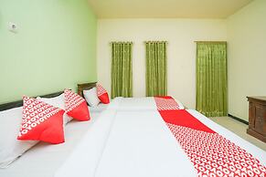 OYO 1639 Penginapan Anggrek Syariah 1