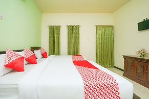 OYO 1639 Penginapan Anggrek Syariah 1