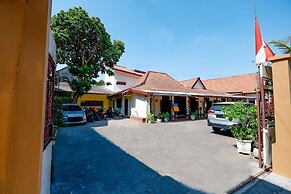 Super OYO Capital O 1644 Hotel Griya Kencana