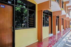 OYO 1342 Uniga Malang Family Residence