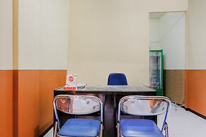 OYO 1342 Uniga Malang Family Residence